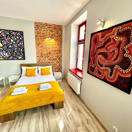 Red&Yellow Apartments Centrum Opolznevoye Bagian luar foto